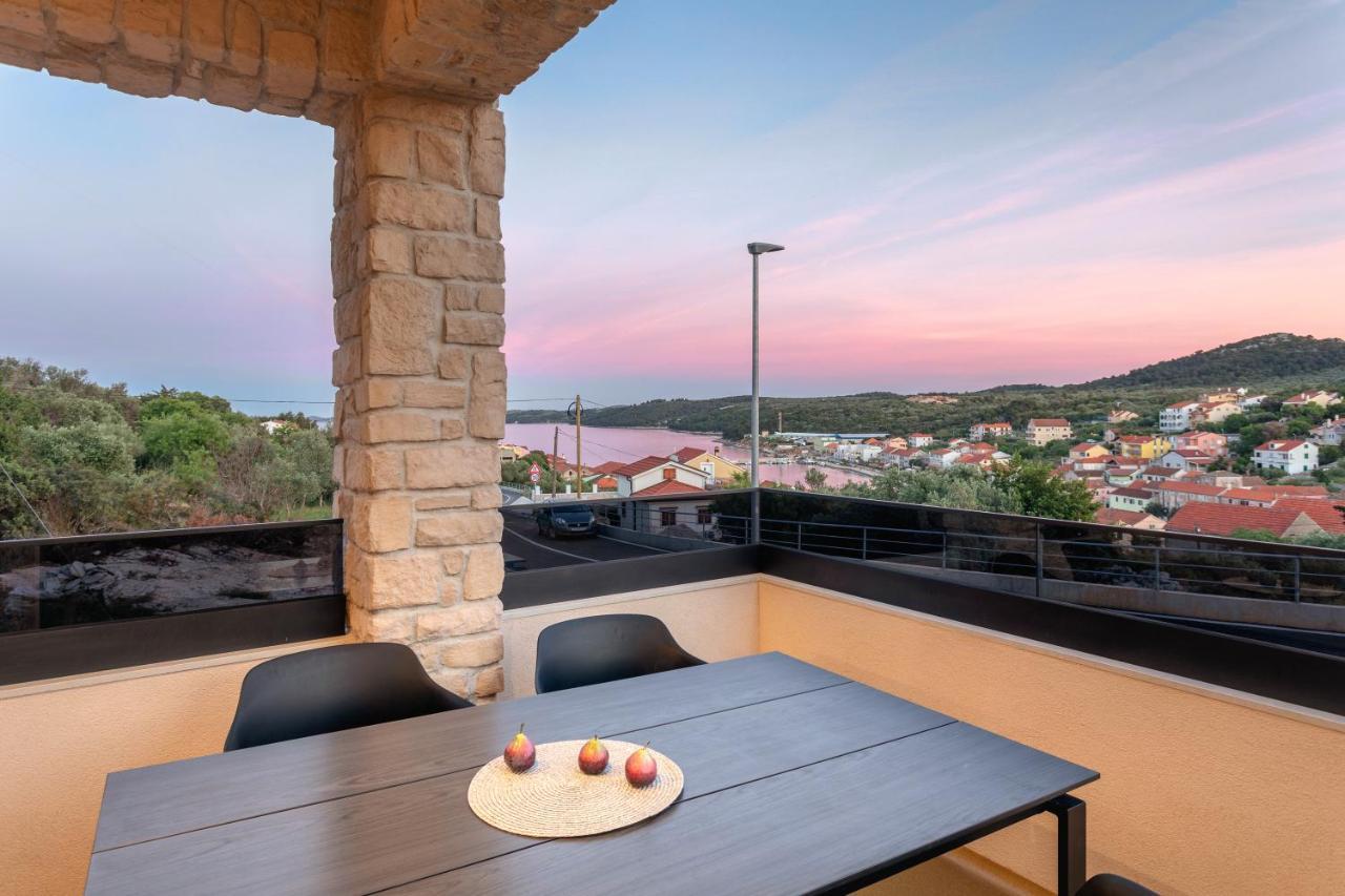 Teona Luxury Apartment With Jacuzzi And Terrace Sea View Сали Экстерьер фото